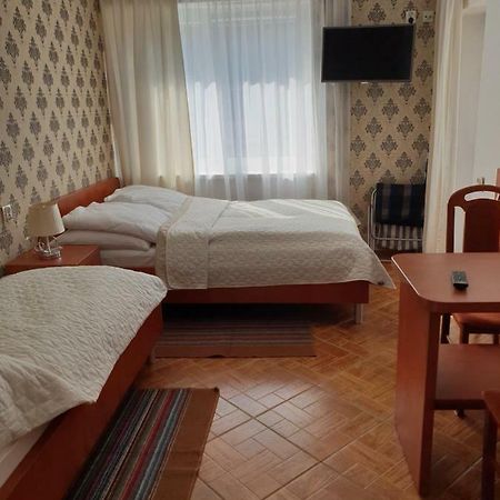 Dom Goscinny Ewa - 200 M Od Morza Dziwnów Buitenkant foto